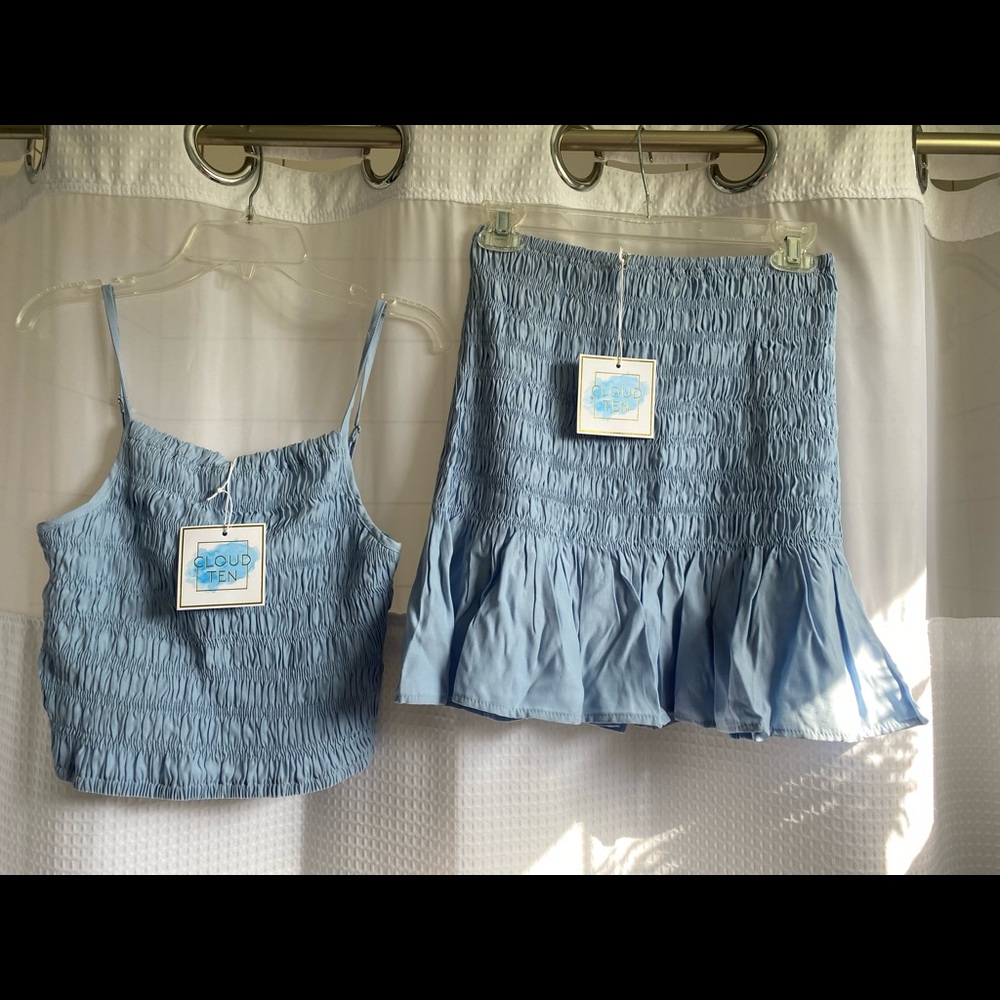 NWT blue smocked set